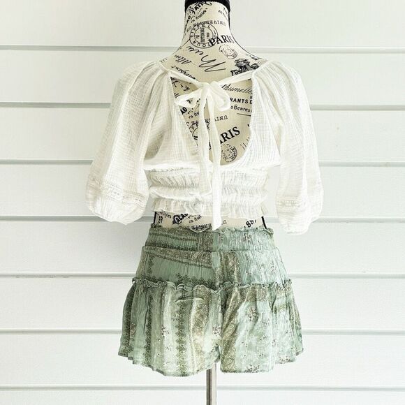 Altar'd State Women's Lot of 2 Pieces Crop Puff Sleeve Blouse & Flowy Shorts S/M - Picture 2 of 11